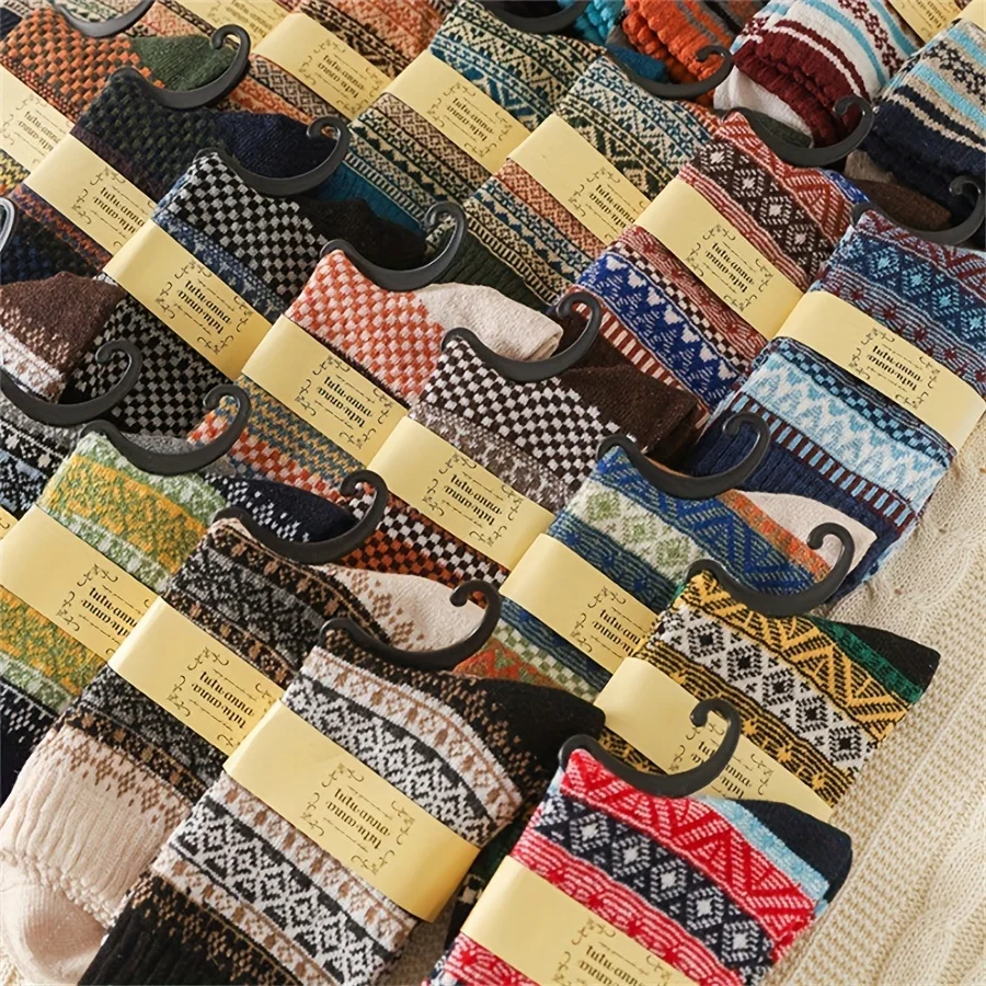 Randomly 5 pairs of women's autumn and winter thickened warm vintage ethnic style socks