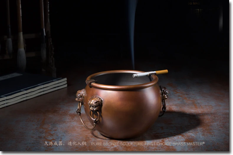 ХОРОШИЙ КИТАЙ Императорский дворец королевский ручной работы FENG SHUI латунная статуя пепельницы ДОМАШНЯЯ компания бизнес ЛУЧШИЙ ПОДАРОК