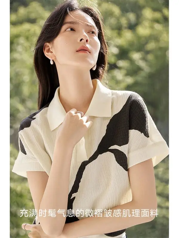 新しいファッショナブルなコントラストカラーのポロネック半袖シャツ女性の夏の新しい気質シャツ