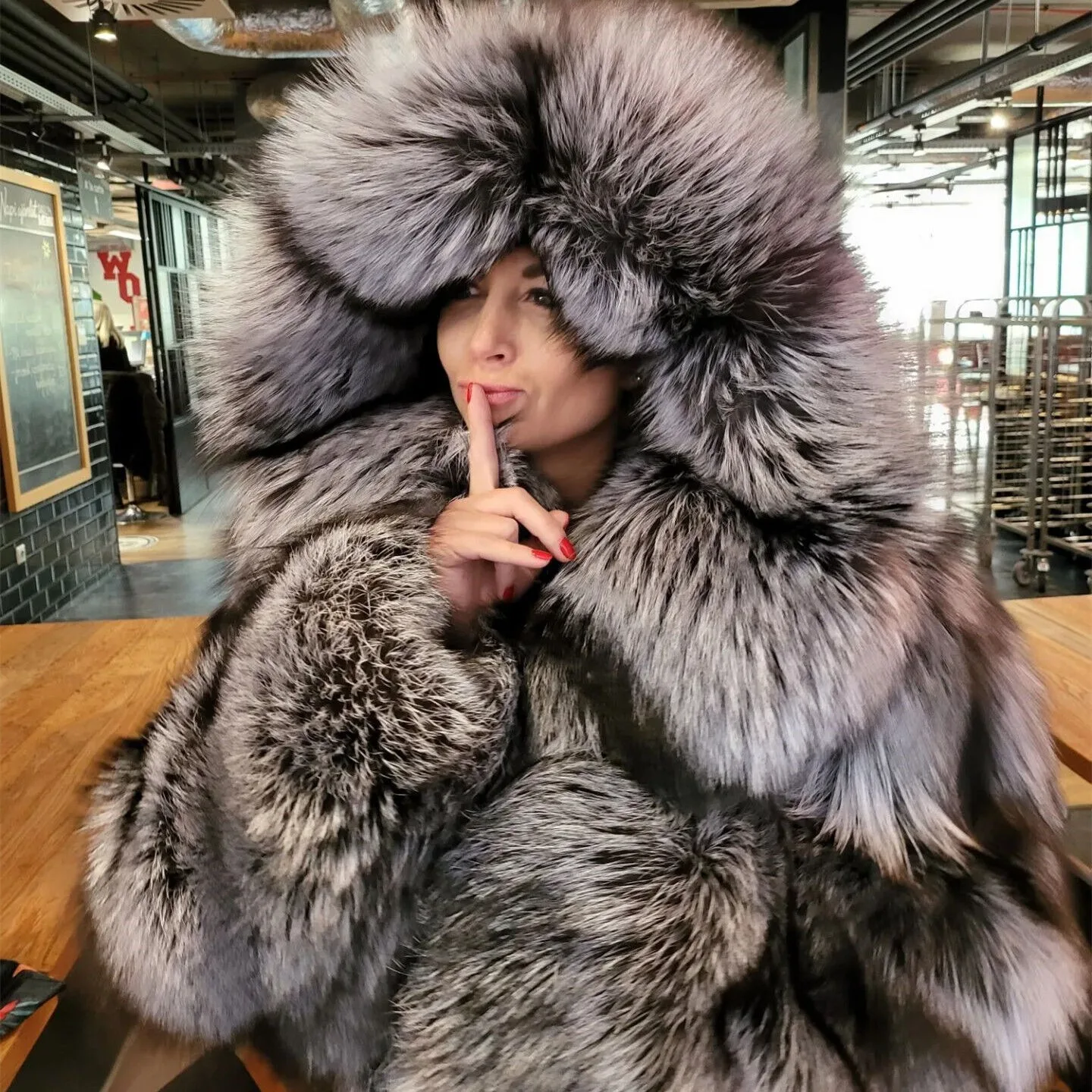 Luxury Women Full Pelt Genuine Silver Fox Fur Hood Coat Shawl Collar Overcoat Winter luxurious authentic genuine fur coats