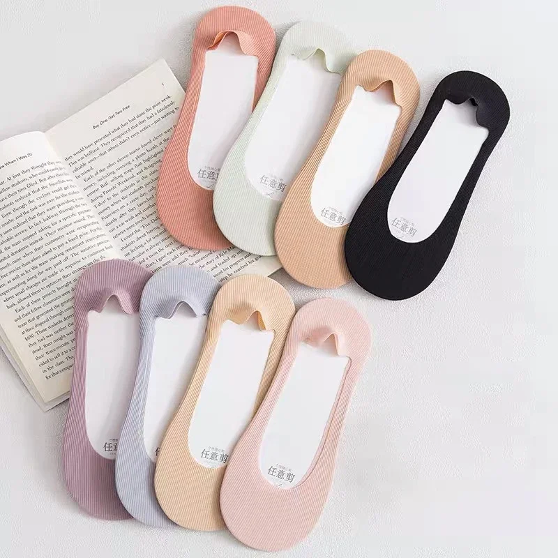 Women's Socks Thin Summer Ice Silk Breathable Shallow Slippers Socks Invisible Solid Color Seamless Socks Girls Non-slip Comfort