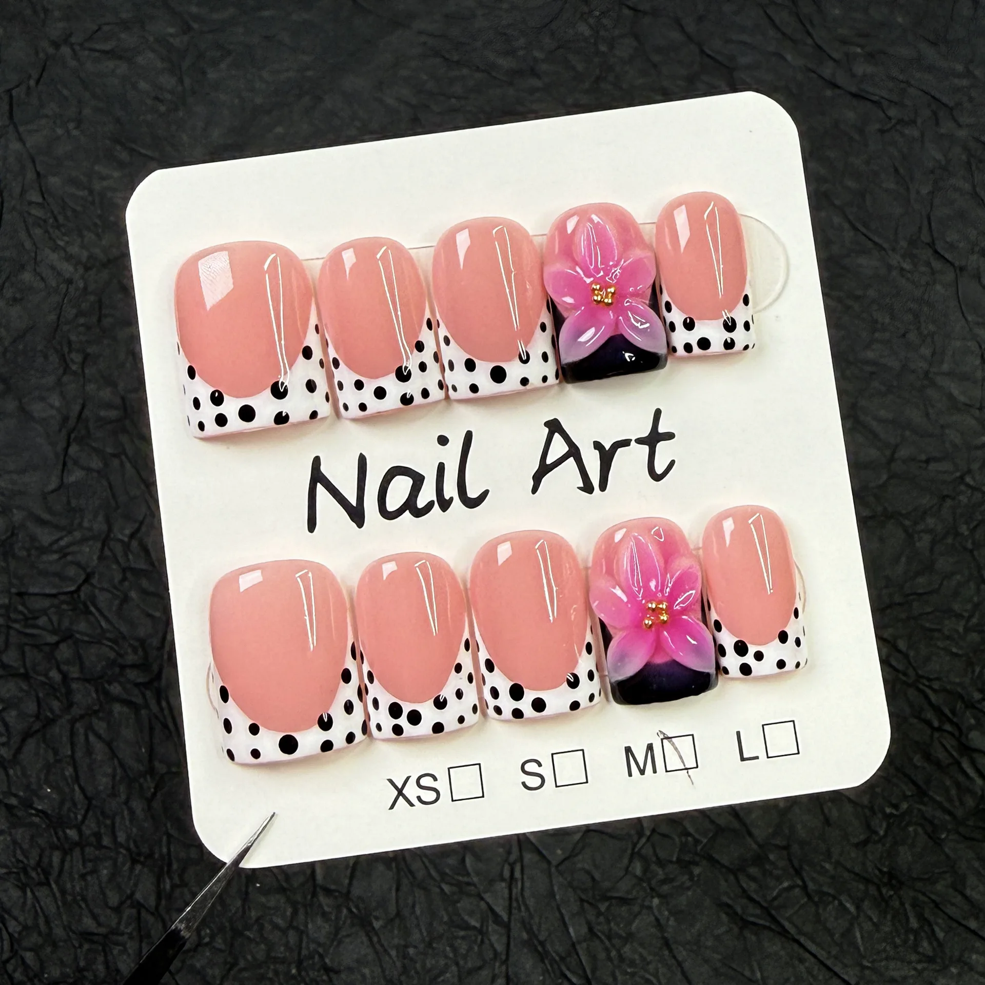 10Pcs Autumn Winter French Handmade Fake Nails Polka Dot Sweet Pink Short Square Press on Flower Design False Nails for Women