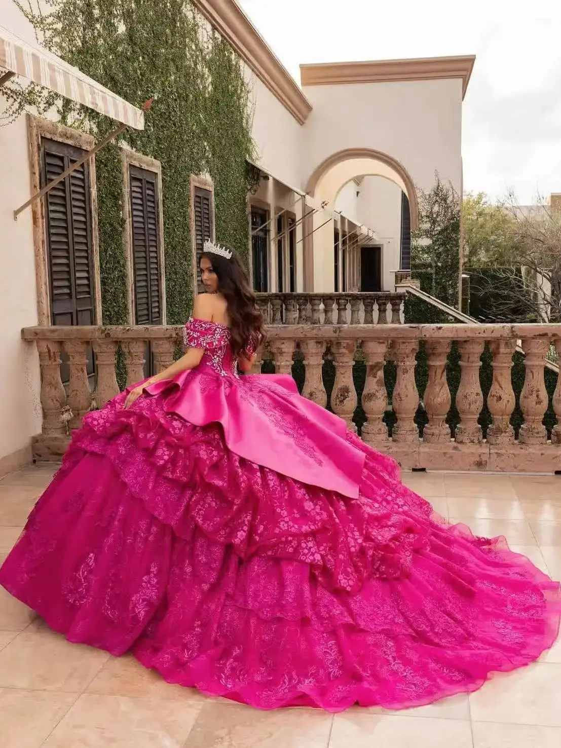 Abito Quinceanera messicano personalizzato di alta qualità Abiti da ballo Appliques Perline Corsetto Fiori 3D Dolce 16 15 Robe De Soiree