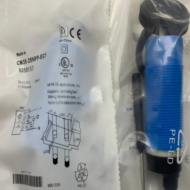 Brand New  CM30-25NPP-EC1 Proximity CM3025NPPEC1 Capacitive Fast delivery