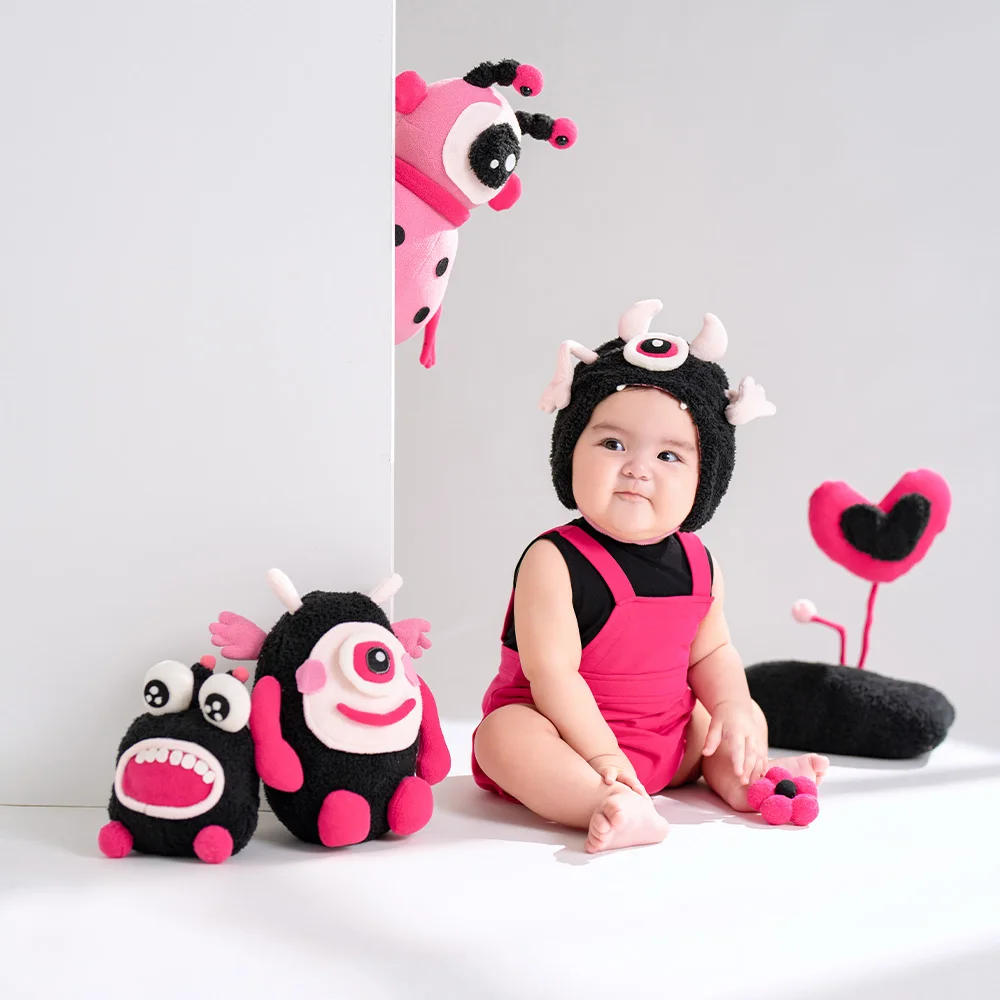 Cartoon Monster Theme Baby Milestone Photography Props Monster Style Baby Photo Costume Cute Plush Props for 100 Days Photoshoot