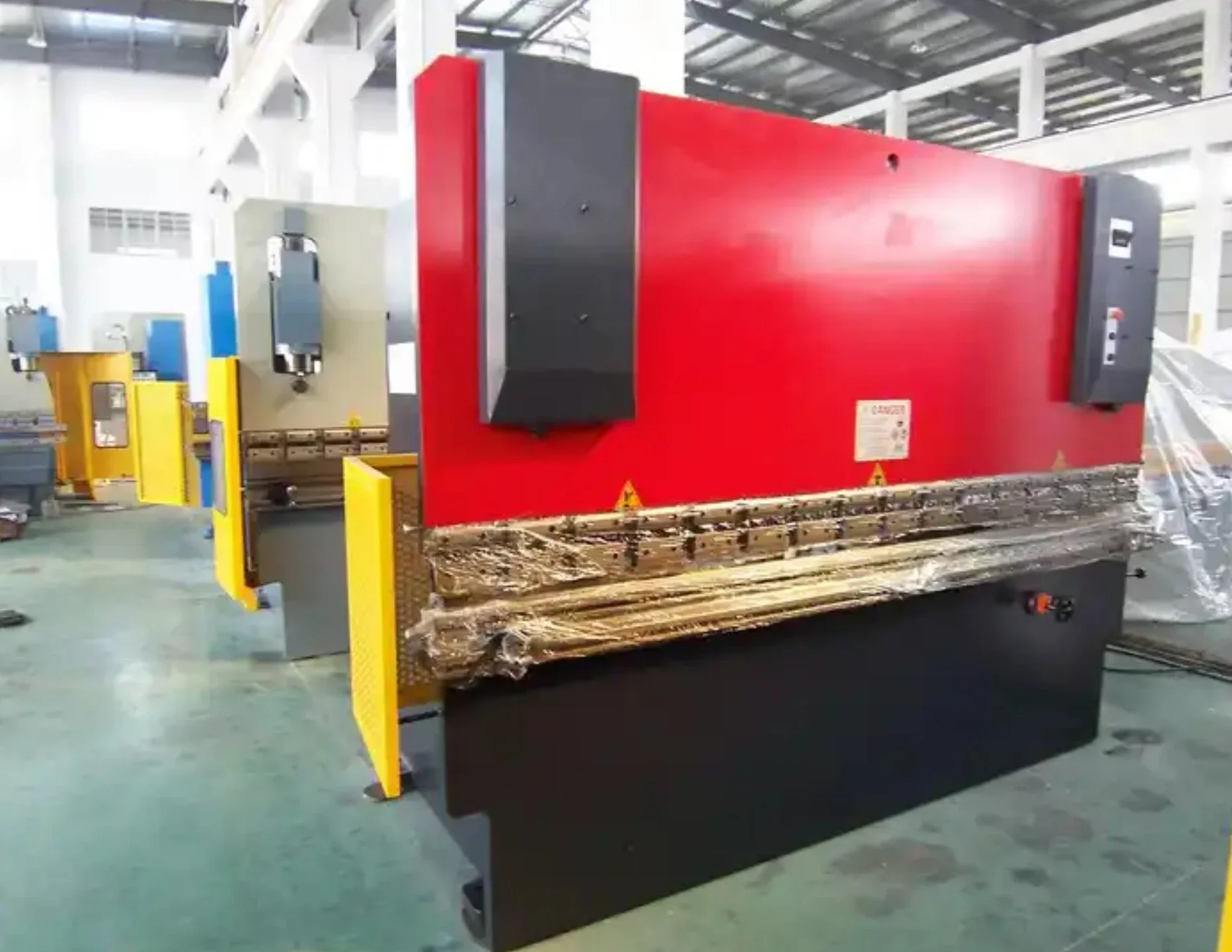 4MM Steel Automatic Electric Hydraulic Press Brake Bending Machine