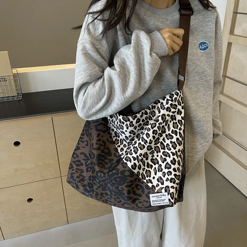 Rose Bucket Nylon  Shoulder Crossbody Bag Female Coffee Leopard Print Cloth Large Capacity Handbag Casual Travel Shopping Totes