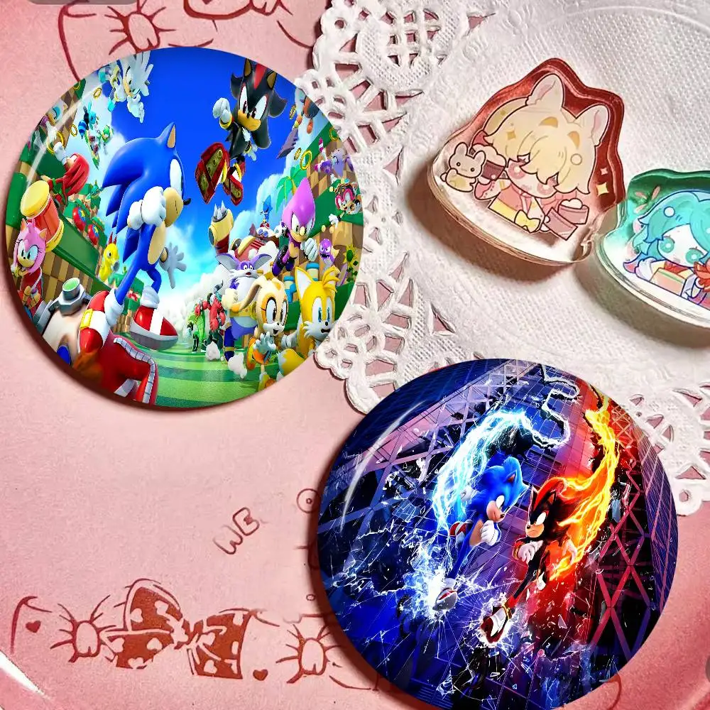 Sonic the Hedgehog 58mm Animals Funny Brooches Badge Backpack Clothes Gift Accessory