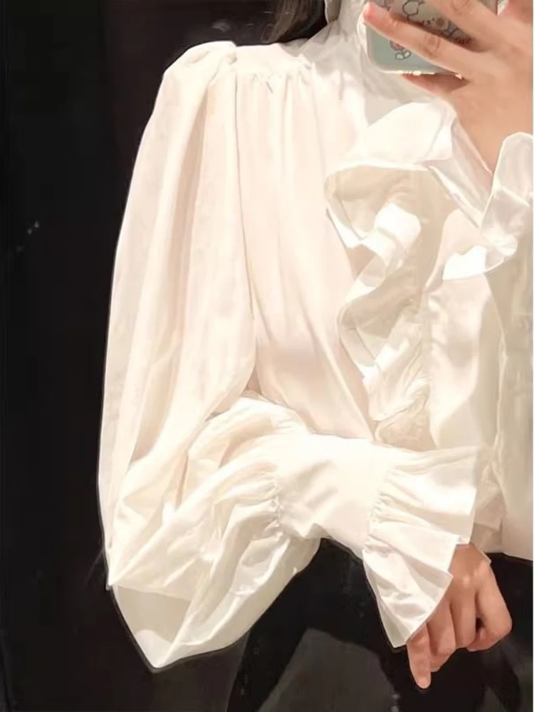 Camicetta francese stile corte medievale Lolita Casual manica svasata piega coulisse colore puro unisex abbigliamento cosplay T-shirt autunno