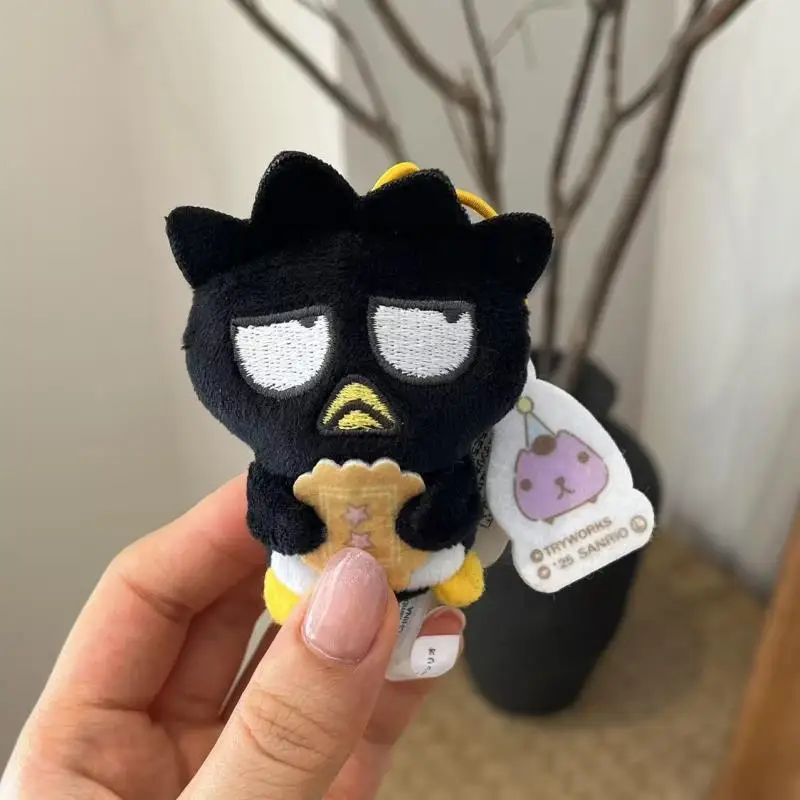 漫画バッドツマル/ハローキティぬいぐるみペンダント人形柔らかくて快適なぬいぐるみ人形バックパックペンダント装飾クリスマスギフト