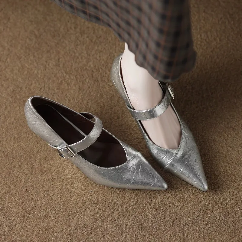 

Ретро-туфли с острым носком и необычным каблуком, женские новые кожаные туфли на танкетке с ремешком на пряжке, с низким вырезом