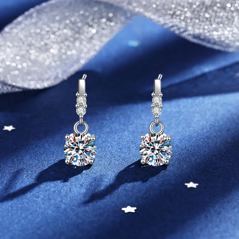 

PT950 Платиновые элегантные серьги-гвоздики с четырьмя зубцами, женские серьги-гвоздики с муассанитом 1 карат — прочная структура, тонкая текстура, для офиса и банкетов