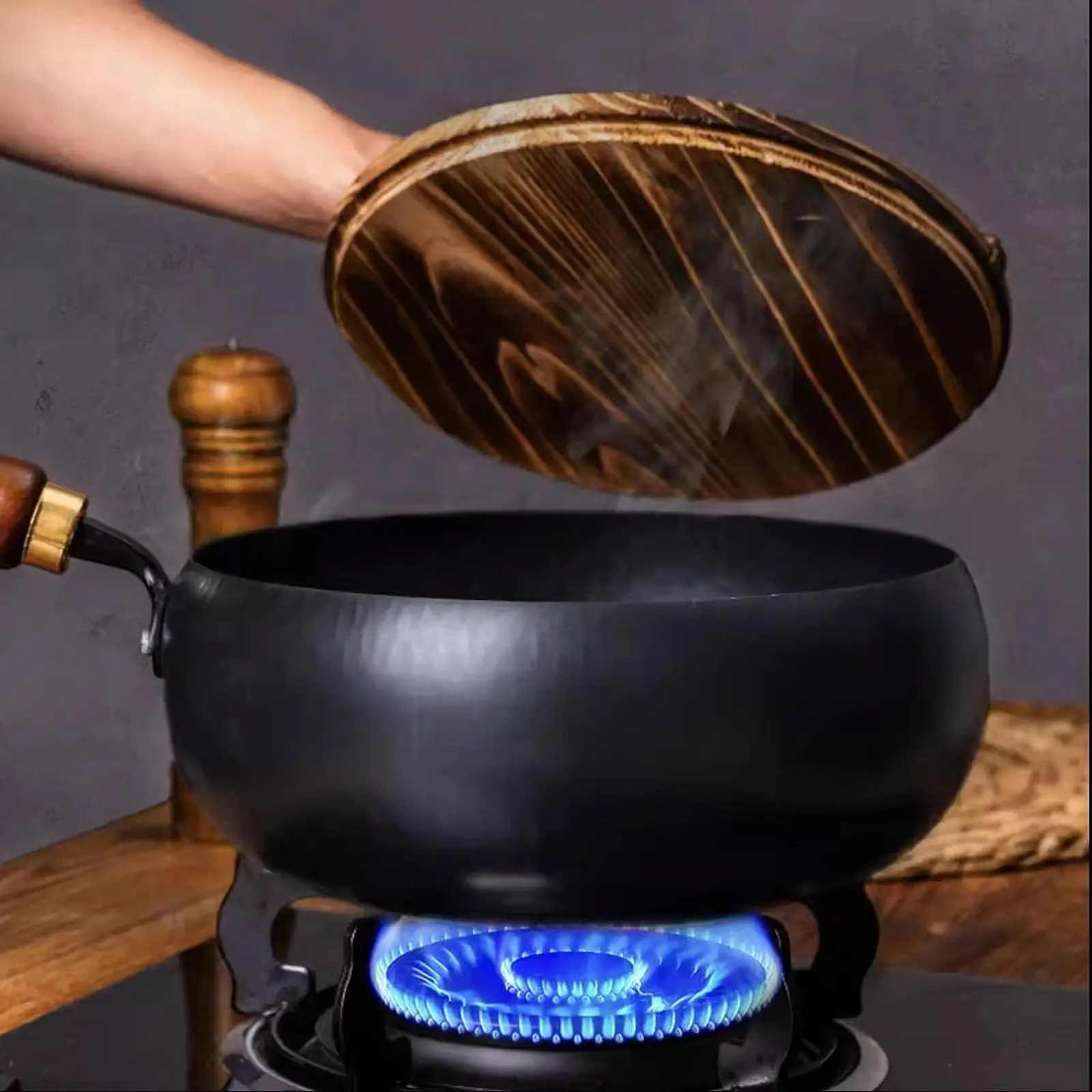 24cm/28cm Nonstick Stir Fry Pan Iron Wok Pan Household Cooking Pan for Electric Induction and Gas Stove Kitchenware with Lid