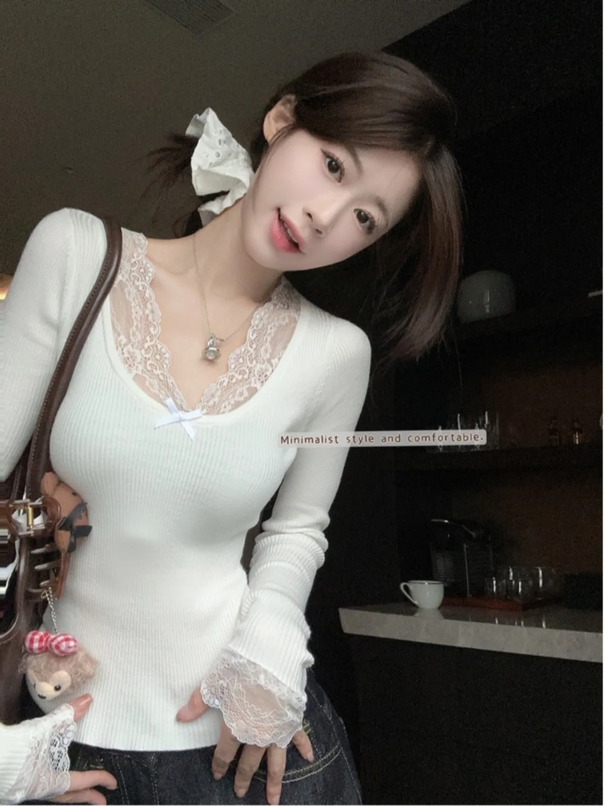 

Korean Sle Lace Splice White Knitted Sweater Women's with Chest Pad Inner Wear Overhead Slim Fit Chic Top Commute Sle