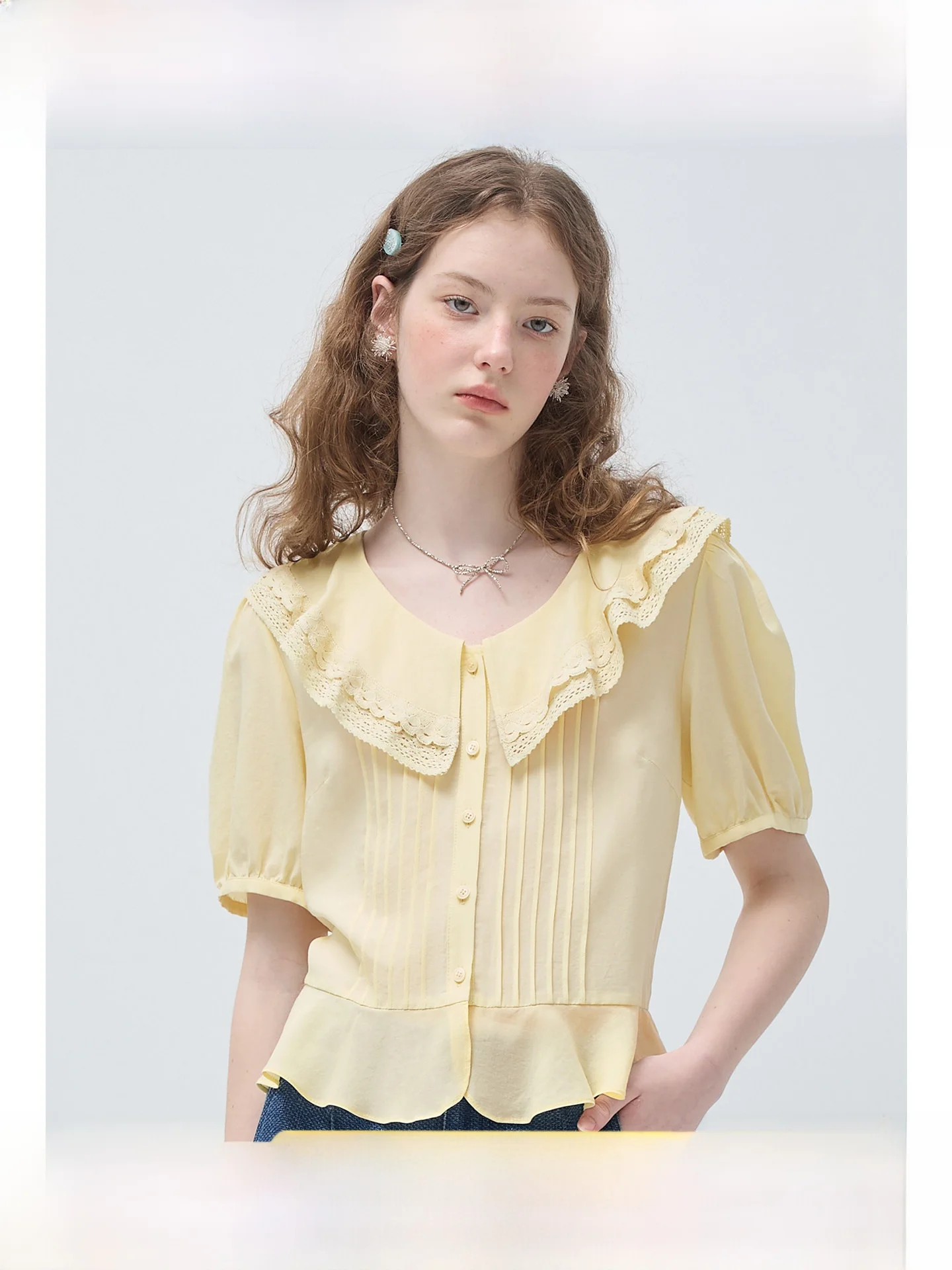 

Rui plus Size Women's Short Sleeve Lace Shirt Sweet Style Summer Slimming Top Breathable Skin-Friendly Daily Wear