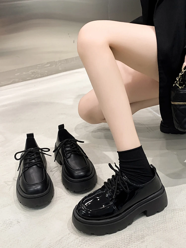 British Style Shoes Woman 2023 Round Toe Female Footwear Casual Sneaker Loafers With Fur Black Flats All-Match Oxfords Modis Clo