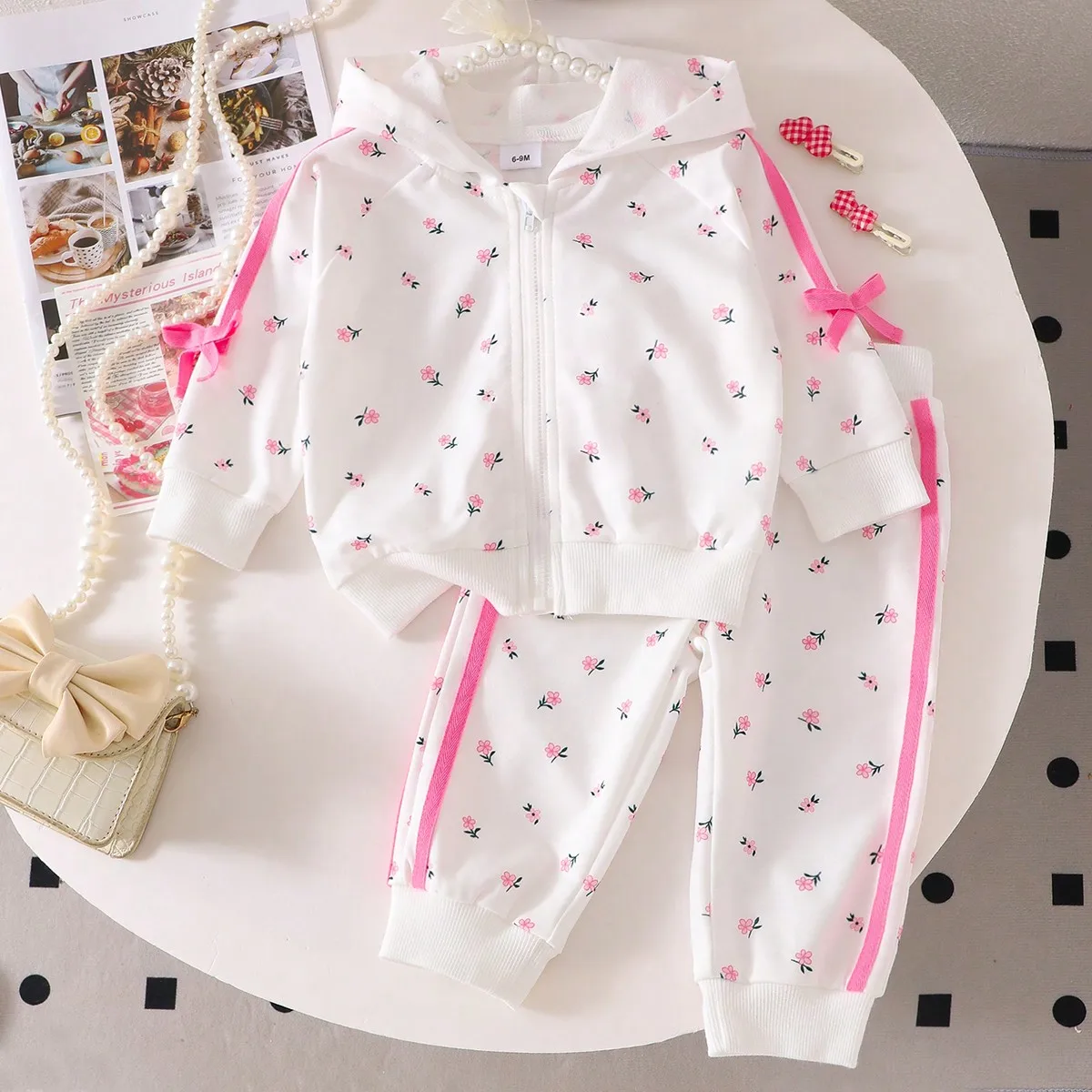 Two-piece Outfit for Baby Girls: Floral Print Hooded Long-Sleeve Sweatshirt with 3D Bows & Matching Trou
