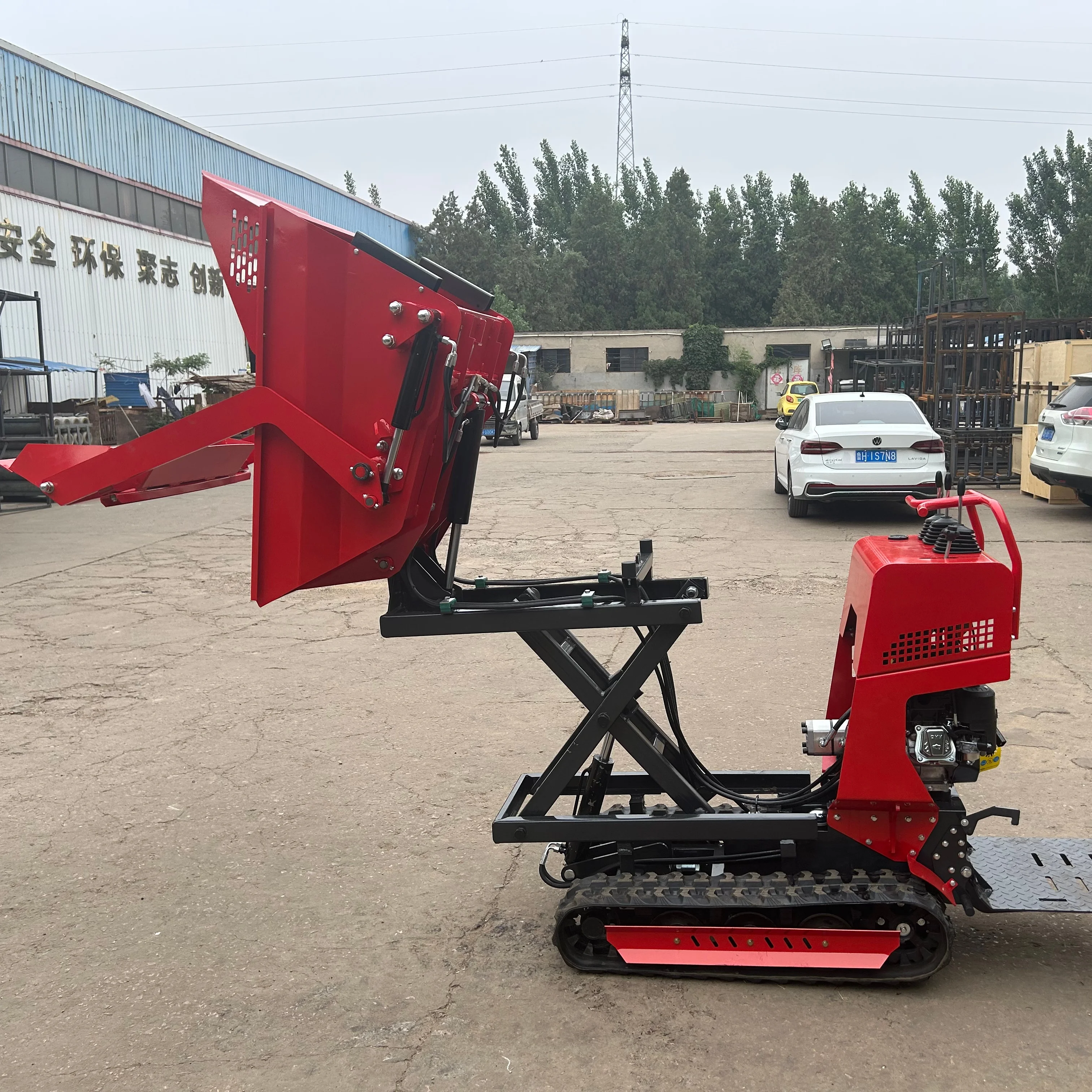 Automatic Dumper Mini Self Loading 500L Lifting Dump Truck Attachment Versatile Construction Equipment