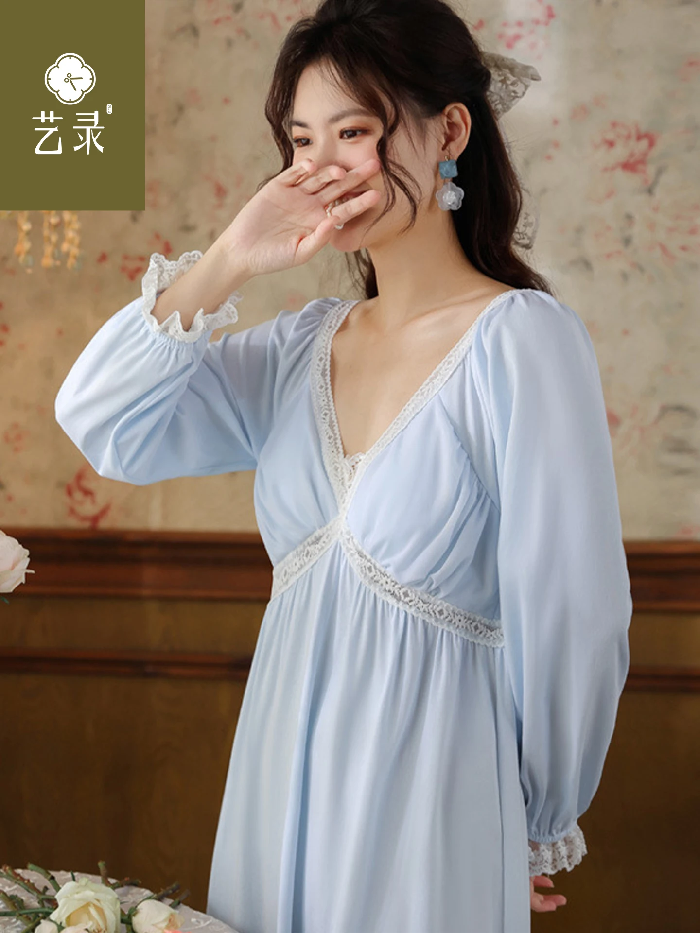 プリンセススタイル長袖スリープドレス女性の綿レースナイトガウンvネック胸パッド付き屋外で着用可能ホーム服