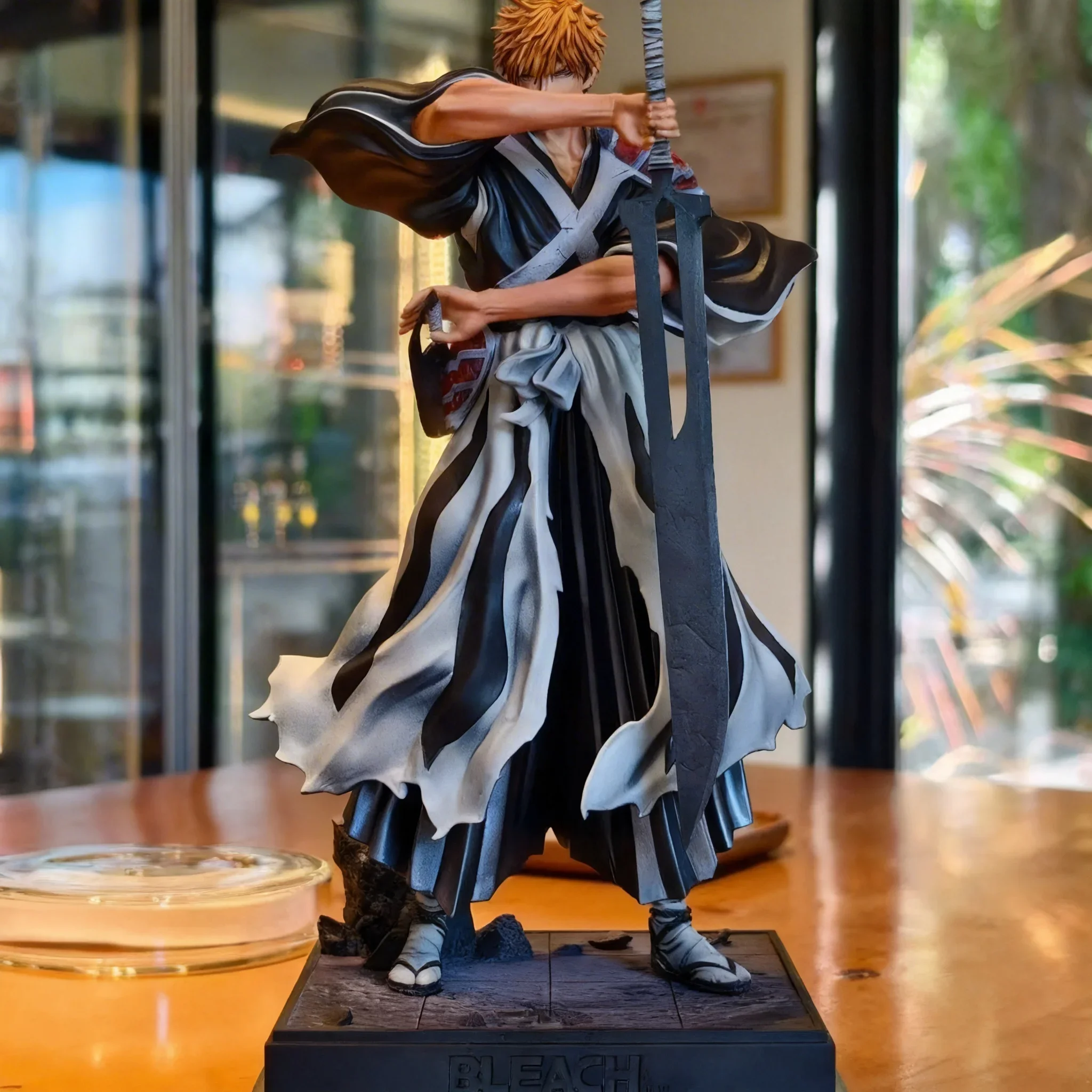 

Фигурка аниме-персонажа Куросаки Ичиго из Bleach, 35 см, ПВХ-статуэтка, модель, коллекционная кукла, украшение для рабочего стола, подарки, игрушки