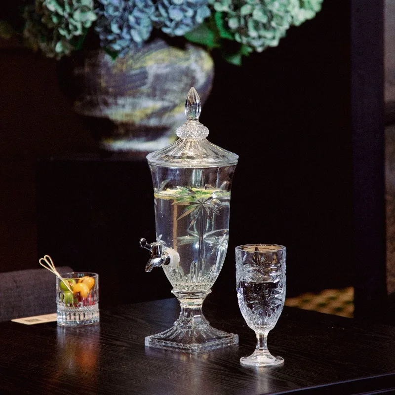 Popular Vintage 2L Transparent Strip Glass Juice Drink Can with Plastic Faucet Dispenser