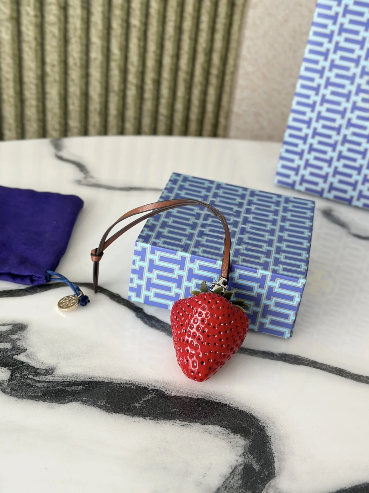 

Luxury Strawberry Series Ornaments, Car Ornaments, Decorations, Bag Ornaments, Personalized Trend, Holiday Gift Essential