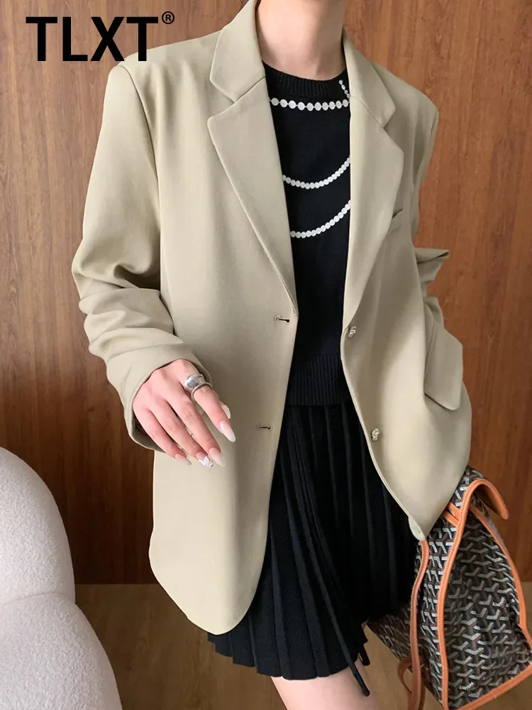 

TLXT Elegant Women's Minimalist Solid Blazer Lapel Single Breasted Long Sleeve Commute Coats Female Summer 2025 New XK1274