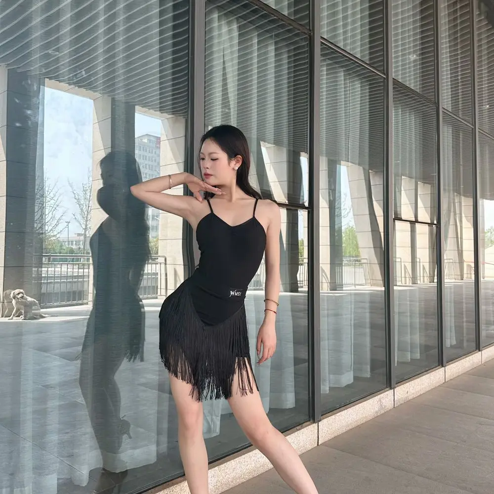 Costume de danse standard national latin personnalisé pour femmes adultes, costume d'entraînement, sexy, bretelles, ensemble de costumes de performance, robe à franges