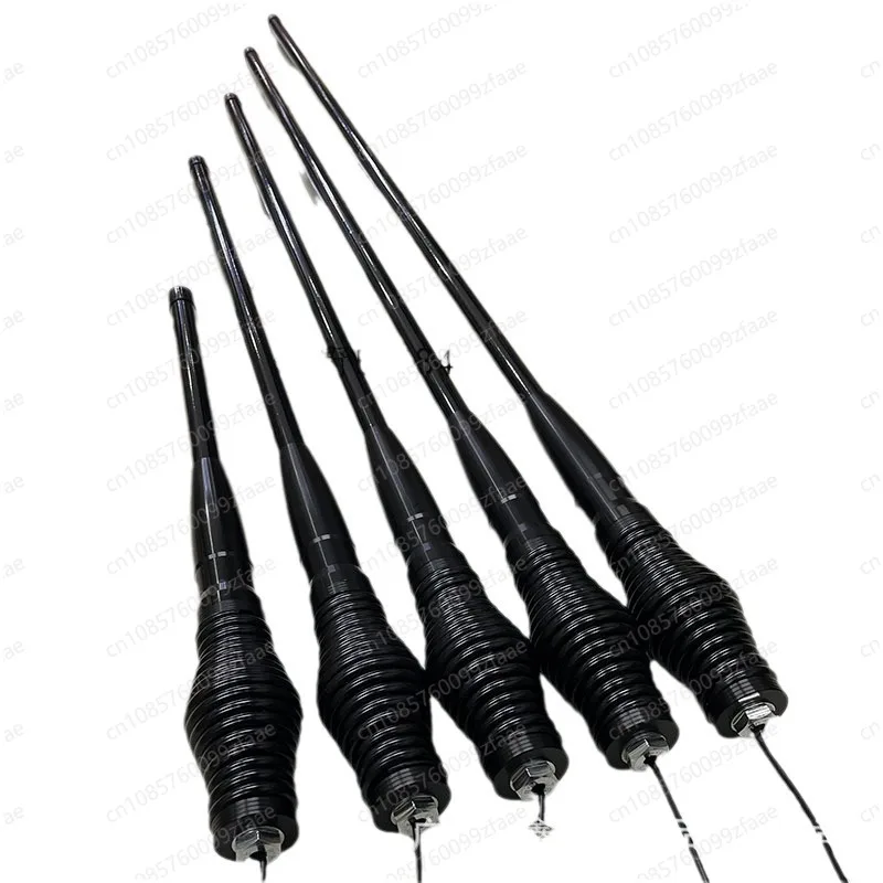 

Car decorative antenna, bold clip edge non-destructive installation can also be directly screwed on the front bar with holes