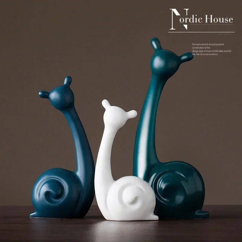 

Nordic Resin Snail Deer Cat Figurine Gift Home Furnishing Decoration Crafts Creative Livingroom Desktop Ceramic Animal Ornaments