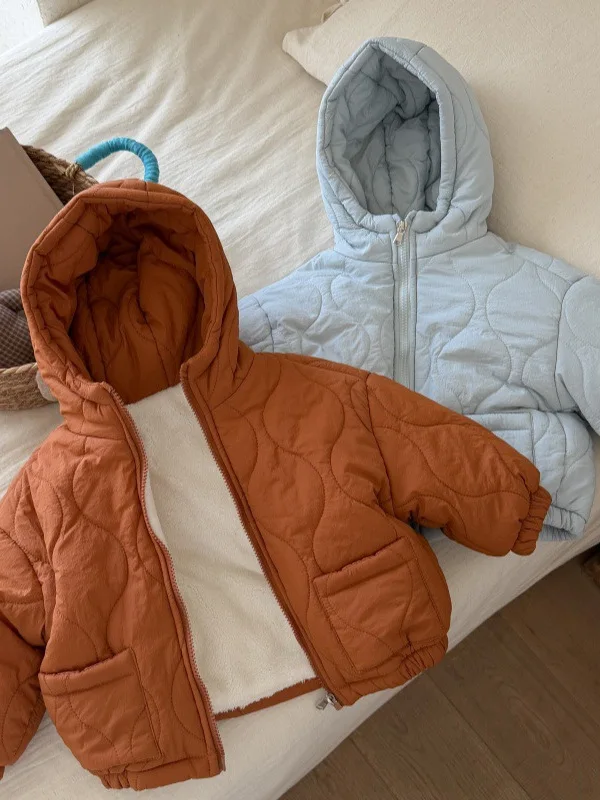 2026 Herbst Winter Baby Jungen Mädchen Wattierte Jacke Kinder Wellenmuster Reißverschluss Lässige Warme Kapuzenjacke Kinderbekleidung – Detail 5