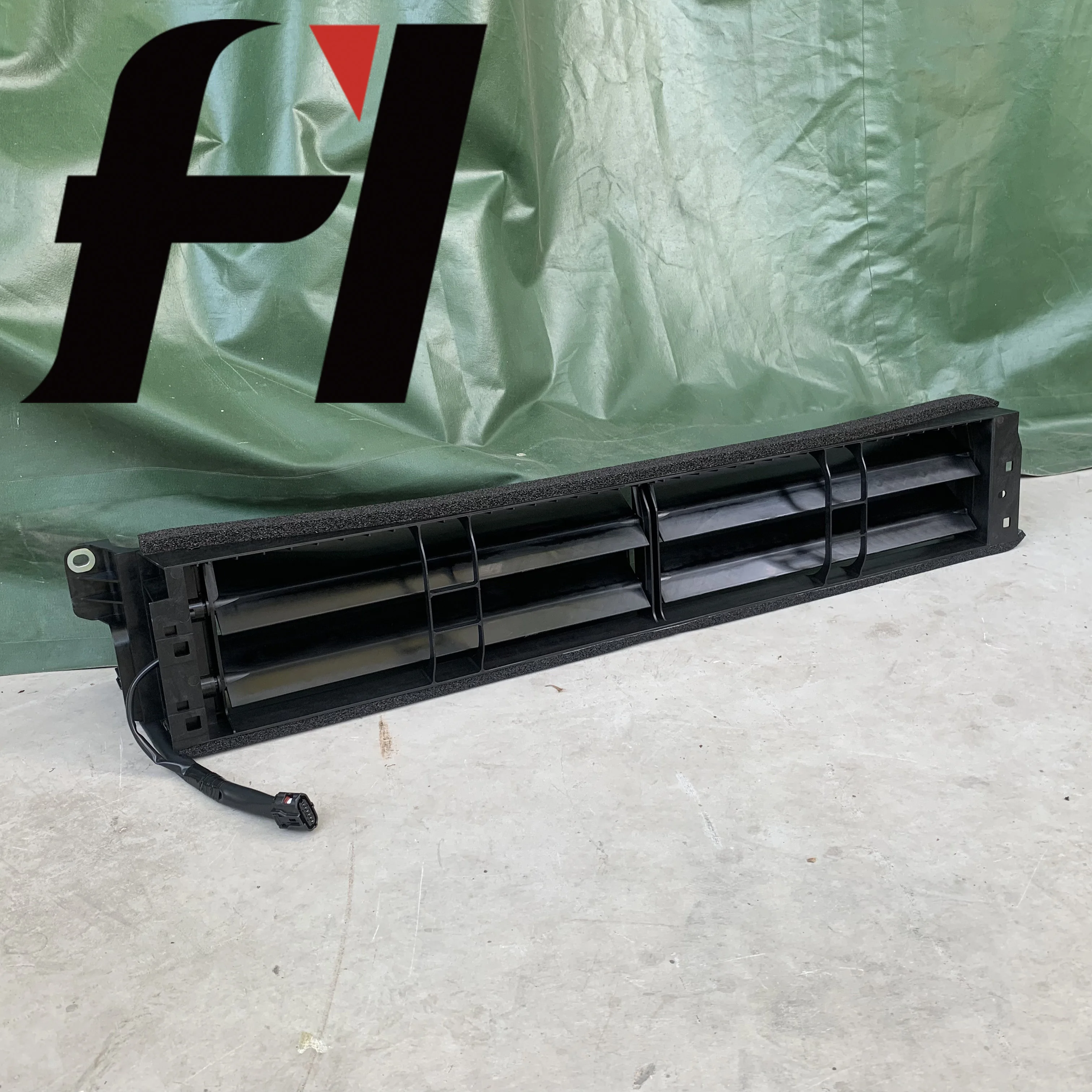 

Factory Hot Sale 53019-33010 53019-33020 53019-33050 Electric Swing Grille for CAMRY