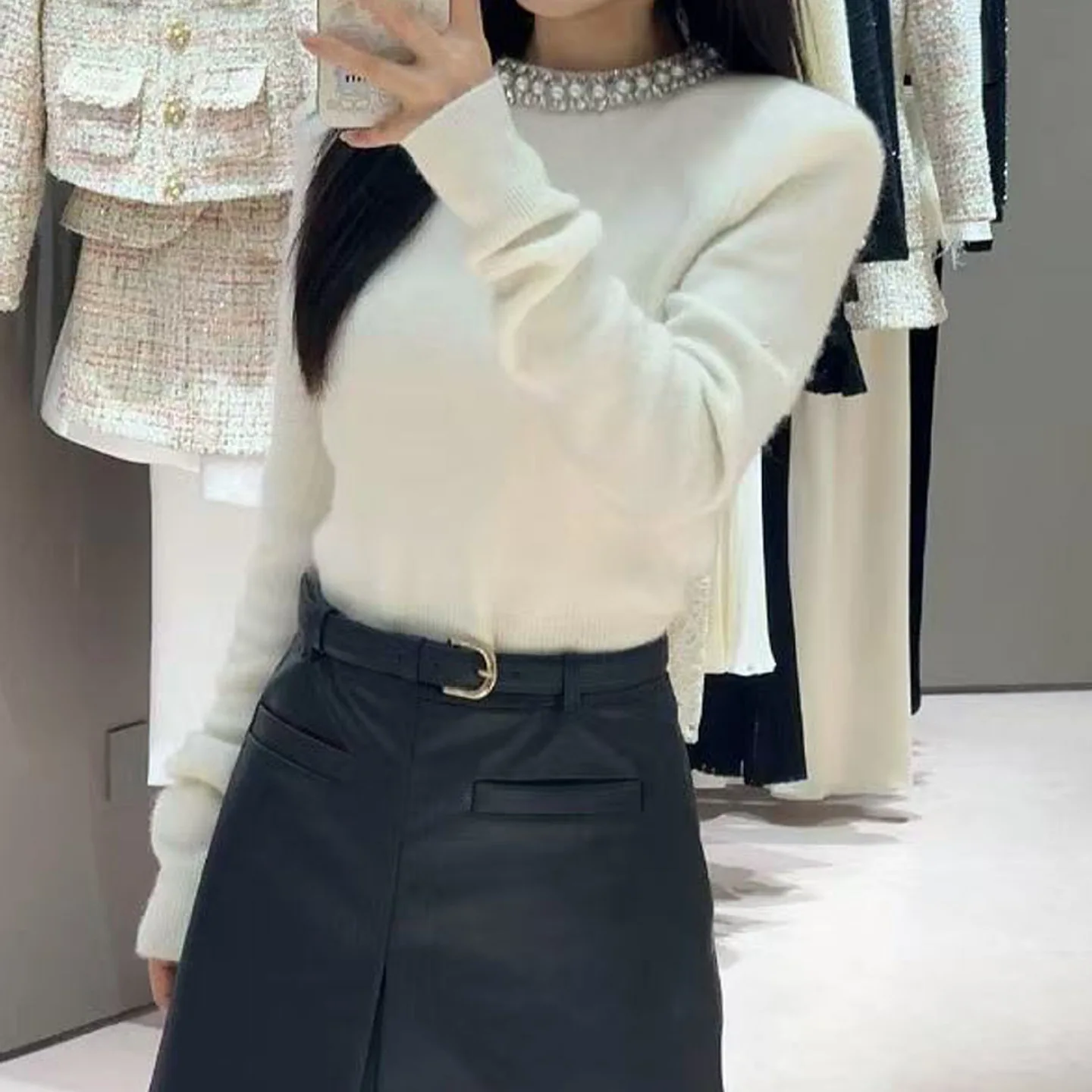 

Pearl Decorated Heavy-Work Collar ort Faionable Versatile Early Spring Design Sensation SP Home Knitted Sweater for Men