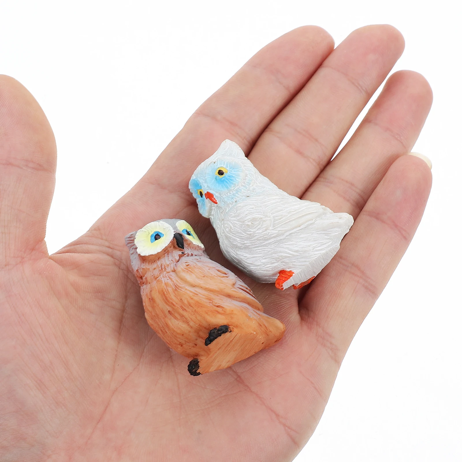 

2Pcs Small Resin Owls for Garden Micro Landscape Decorations Outdoor Yard Mini Animal Statues Lifelike Bird Figures