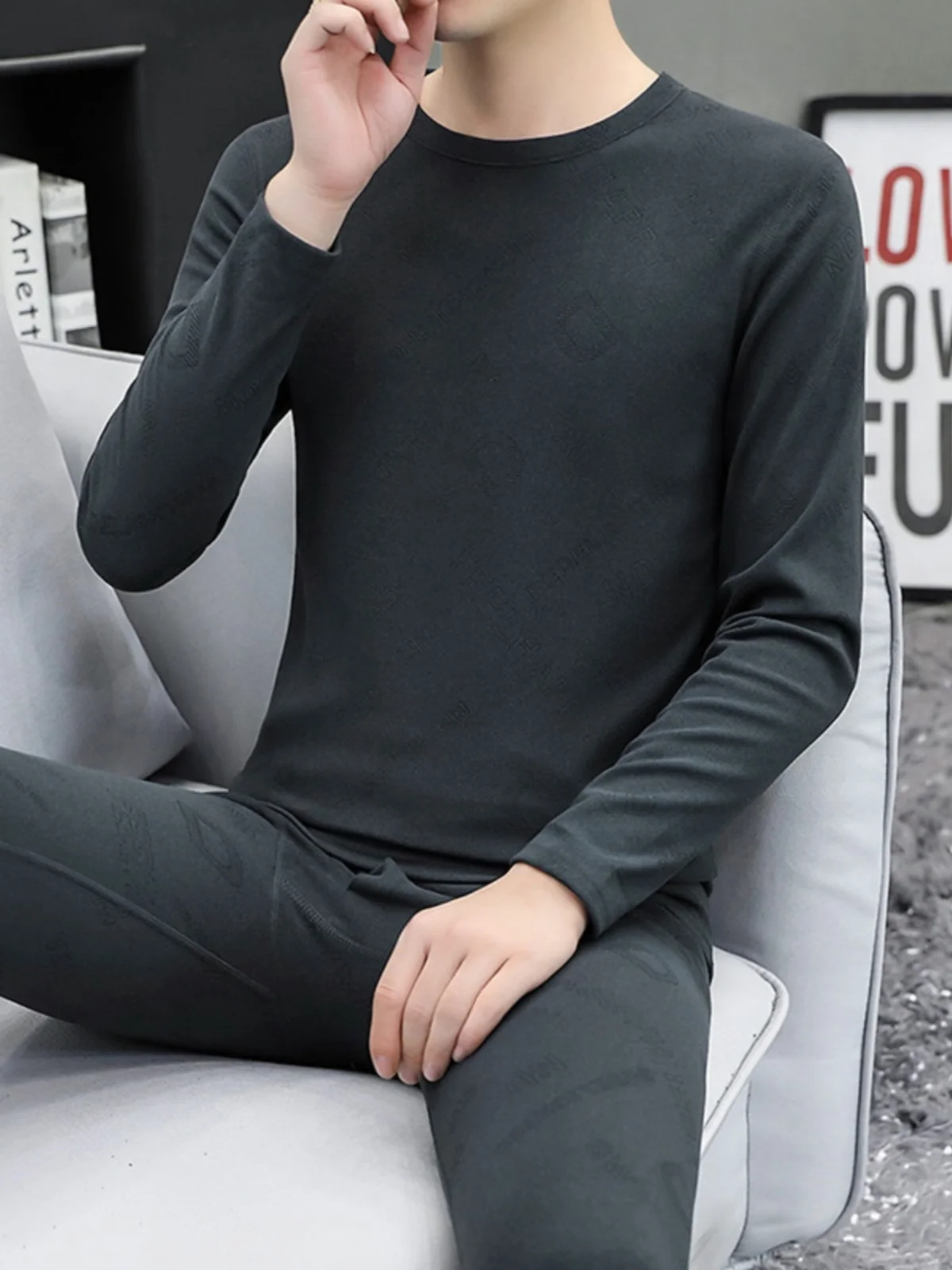 

Теплый комплект термобелья для мужчин: флисовая кофта с круглым вырезом и двусторонняя начесная ткань, осенние брюки, зимний термокостюм, студенческий комплект с надписью.