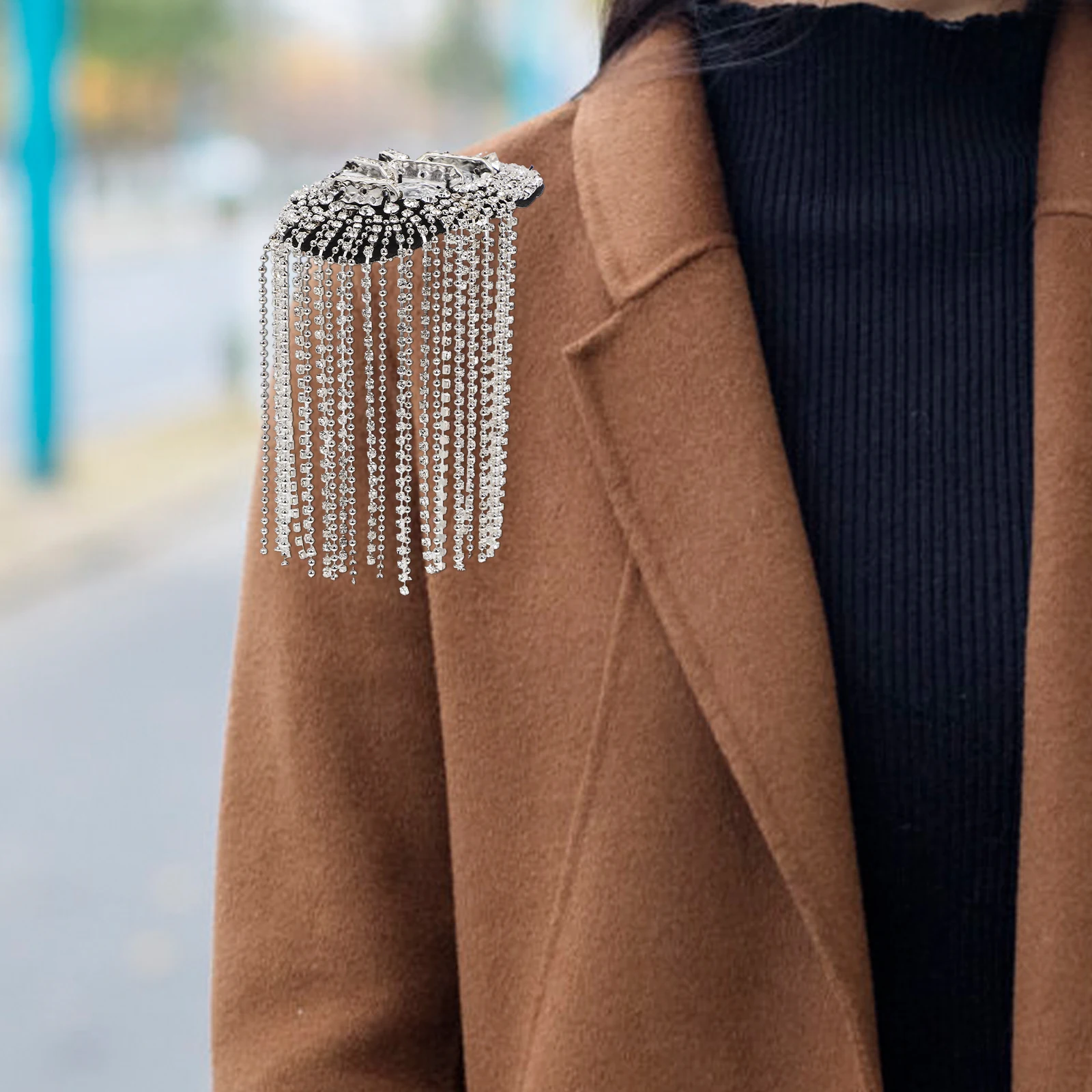 

1Pair Silver Tassel Rhinestone Shoulder Boards Epaulets Costume Badge Decor Fringe Epaulet for Suit Jacket Dress