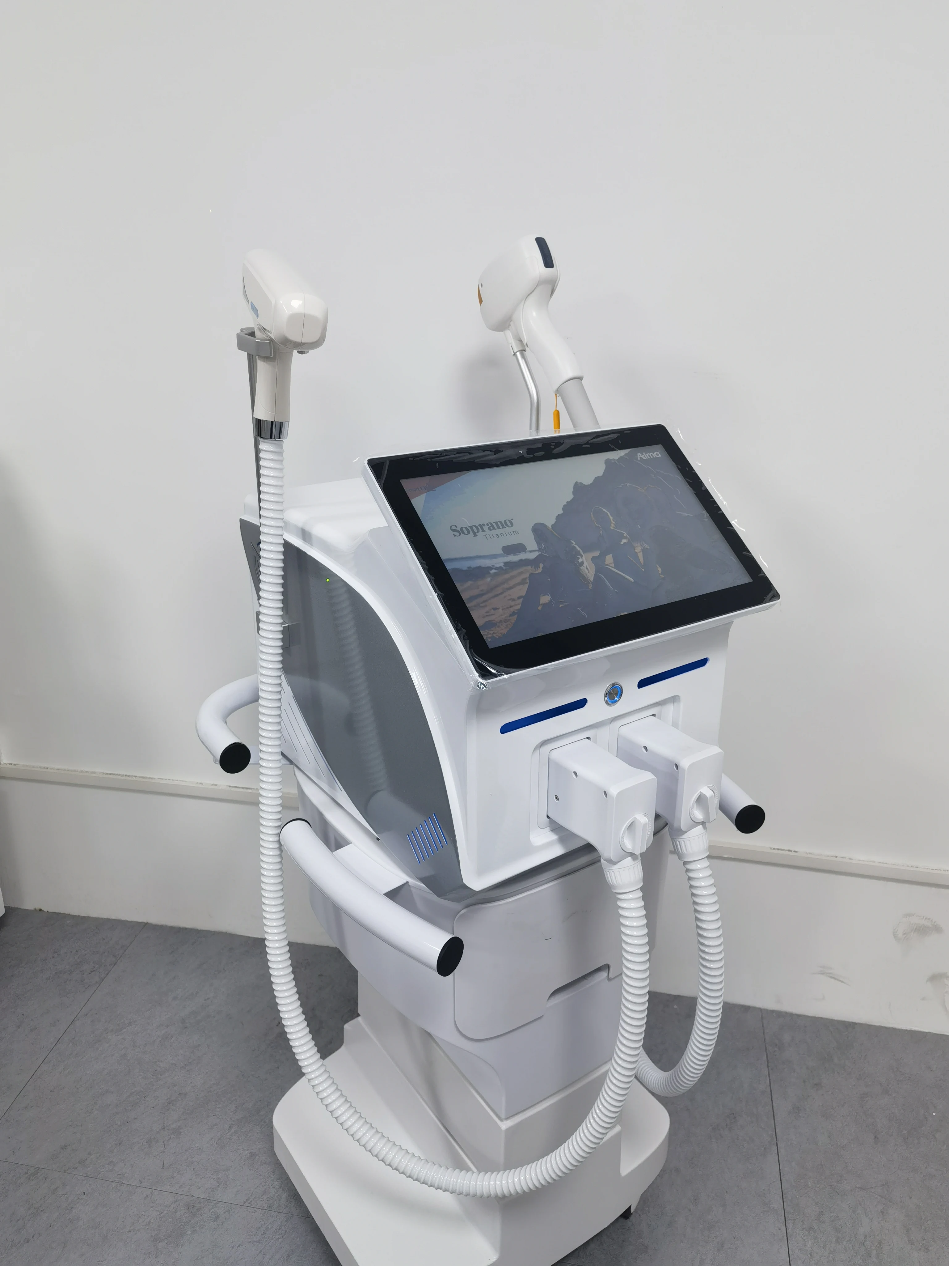 2025 2 في 1 سوبرانو 808 ديود جهاز إزالة الشعر بالليزر بيكو الجليد التيتانيوم آلة إزالة شعر الجسم آلة إزالة الوشم