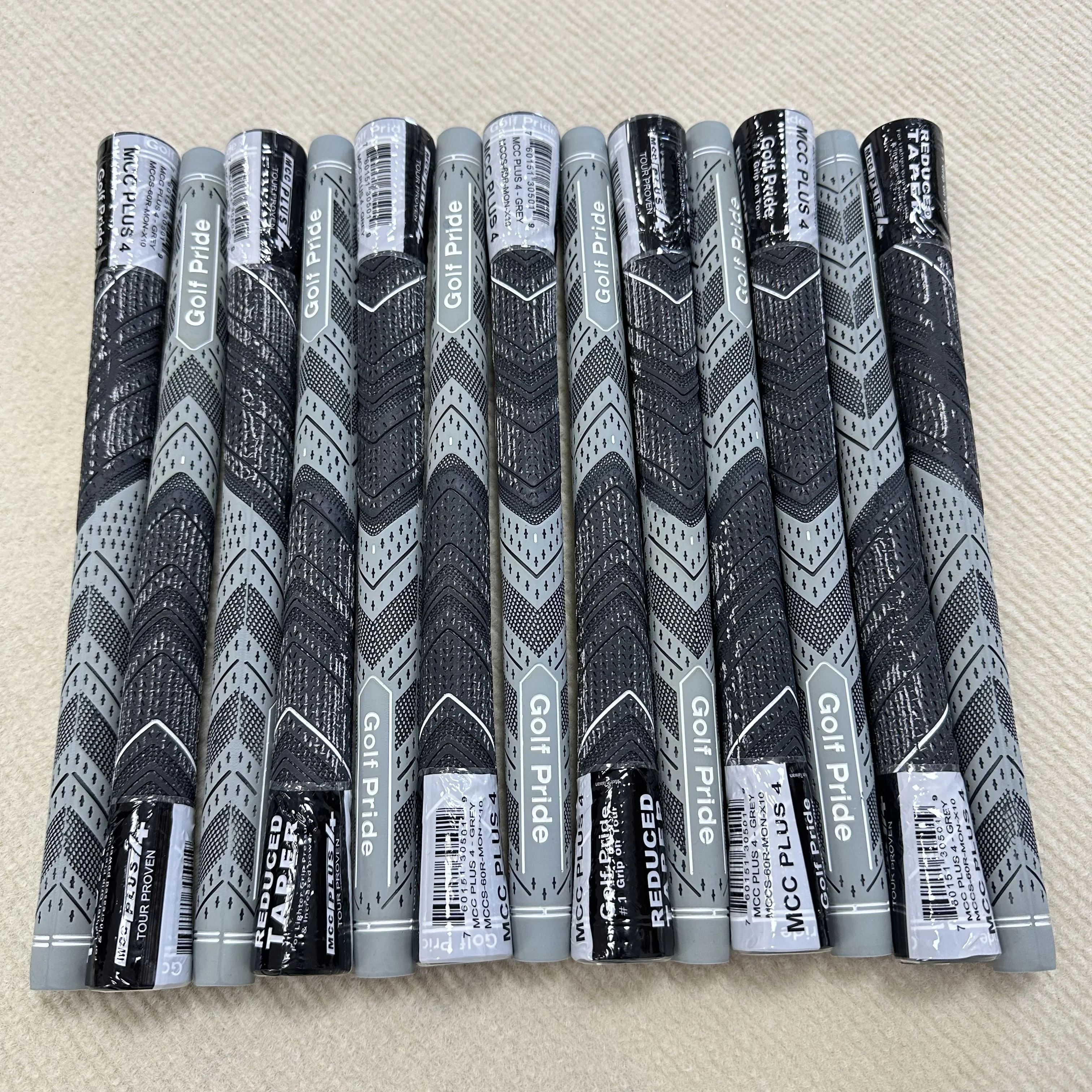 

13 pieces of grey Golf Pride MCC PLUS4 non-slip standard golf grips US warehous