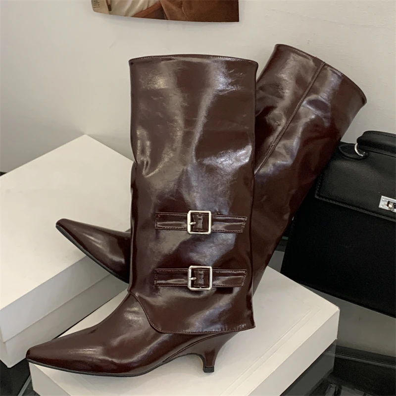 

Eilyken/женские сапоги до колена высокого качества с пряжкой и ремешком, осенне-зимние модельные туфли на тонком низком каблуке с острым носком