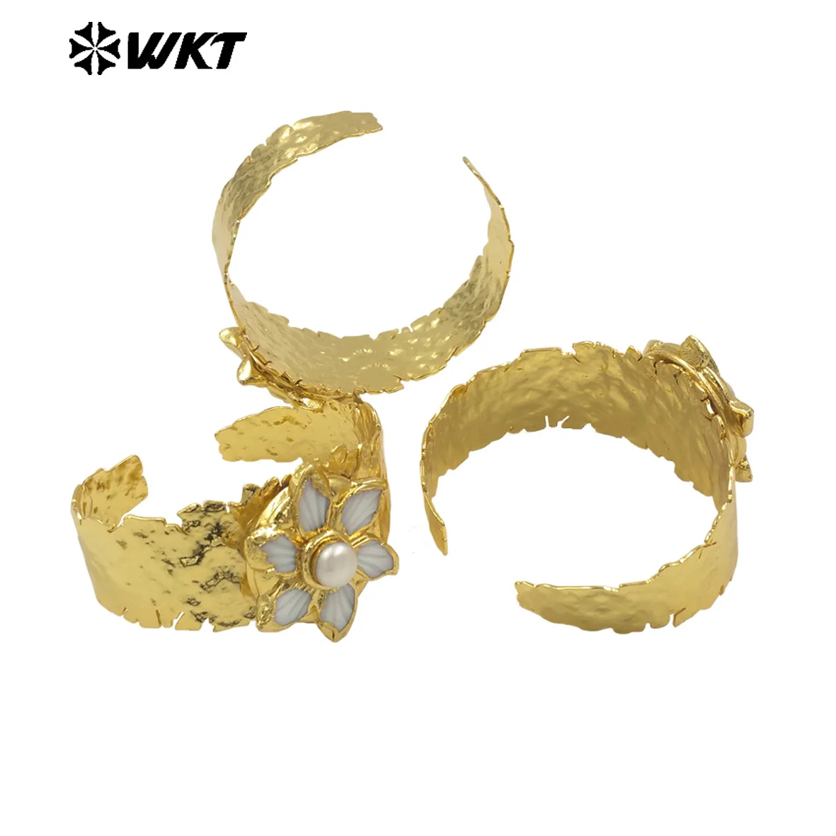 

WT-MPB125 Fashion Beautiful Pearl Shell Bangle With 18k Gold Plated For Women Special Jewelry Gifts