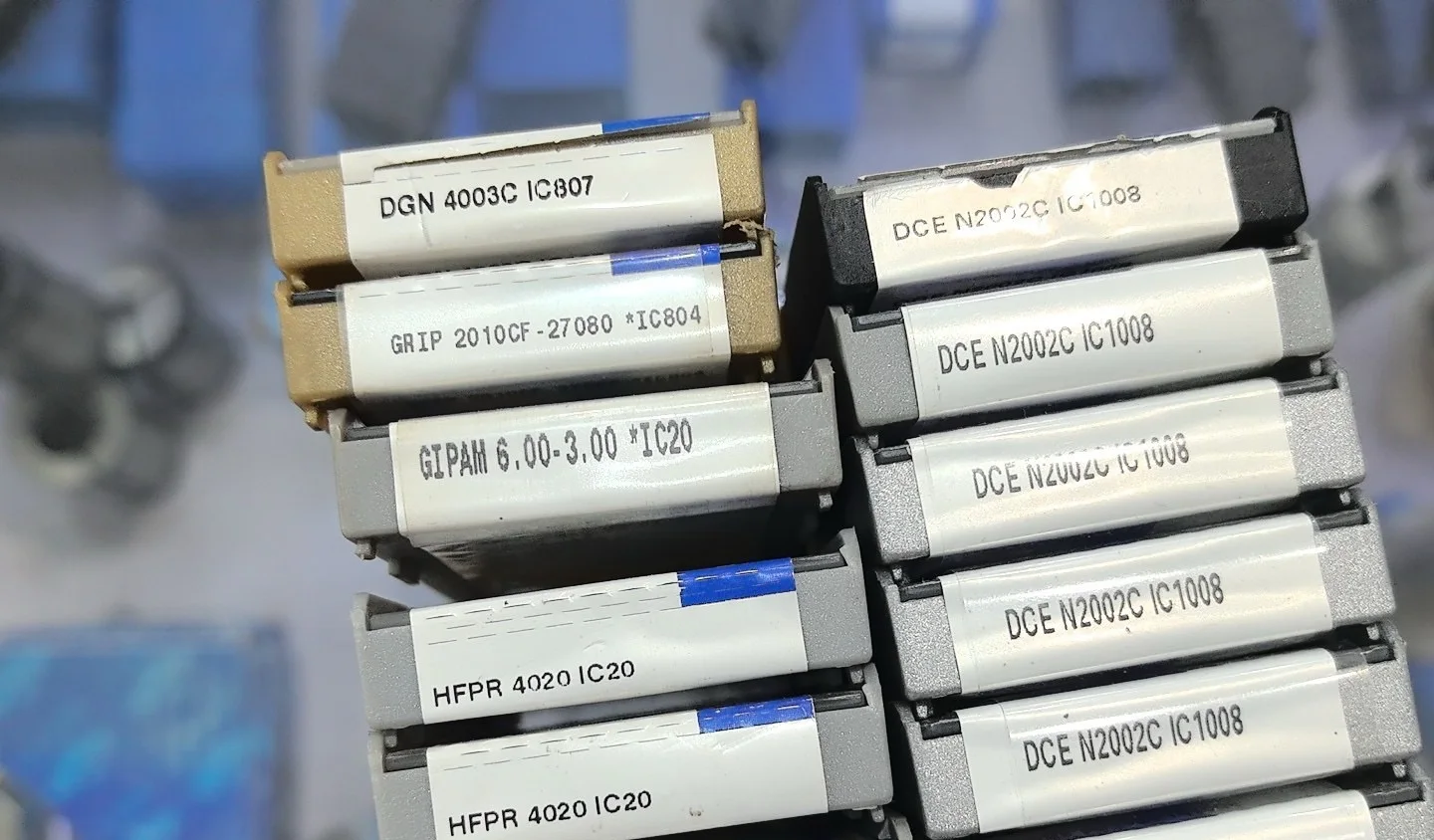 

Hard alloy cutting blades HFPR 4020 IC807