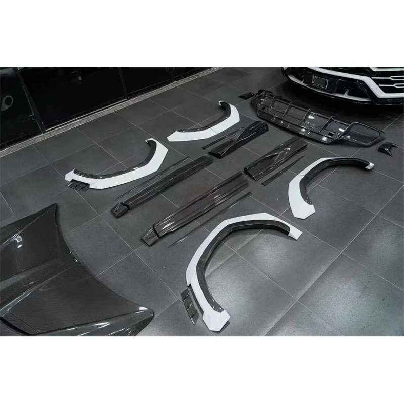 

1016 Body Kit For Urus 1016 Wide Bodykit Half carbon fiber front bumper lip side skirt rear diffuser hood fender