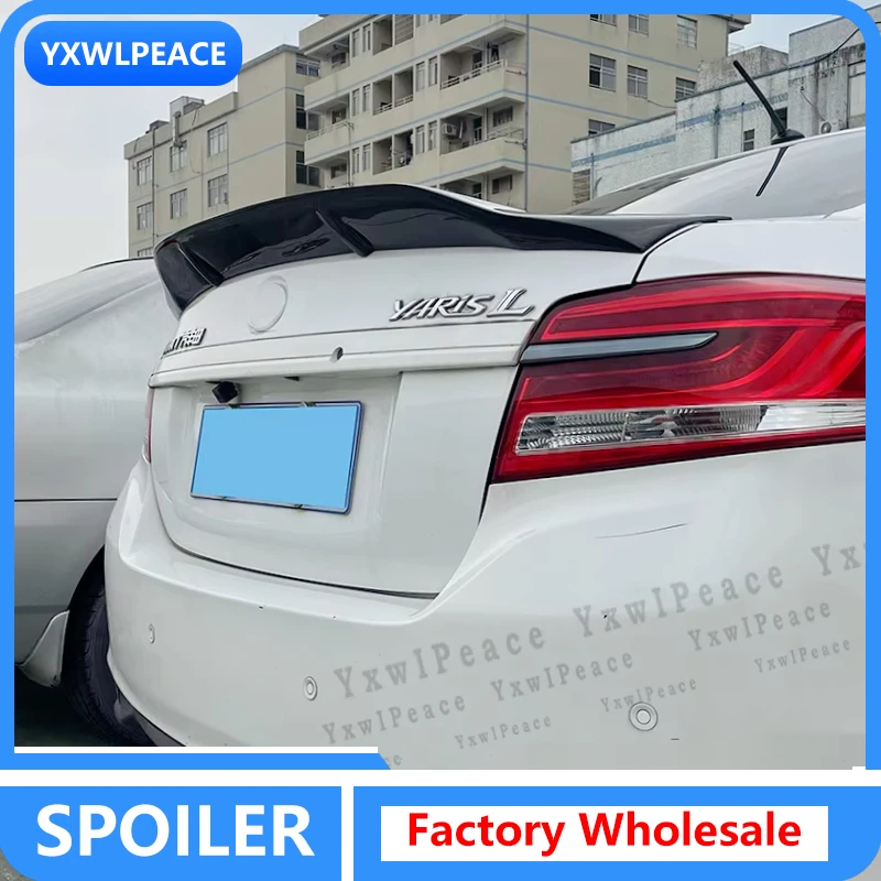 

R Style Real Carbon Fiber / FRP Black Rear Trunk Lip Wings Spoiler For Toyota Vios Yaris 2014 2015 2016 2017 2018