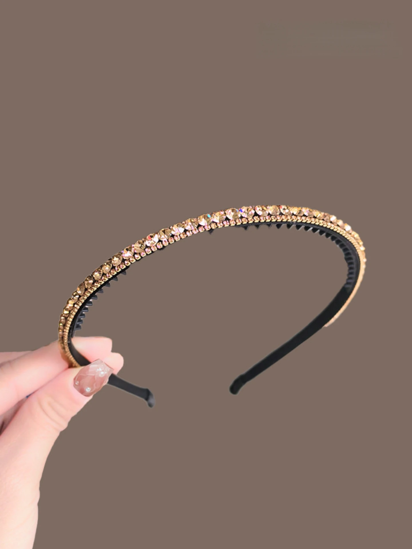 エレガントなチェコ製ダイヤモンドエッジヘアバンド、滑り止め、縮れ毛抑制、歯付きヘアプレスバンド、薄型フレーム、美髪強化ヘアバンド