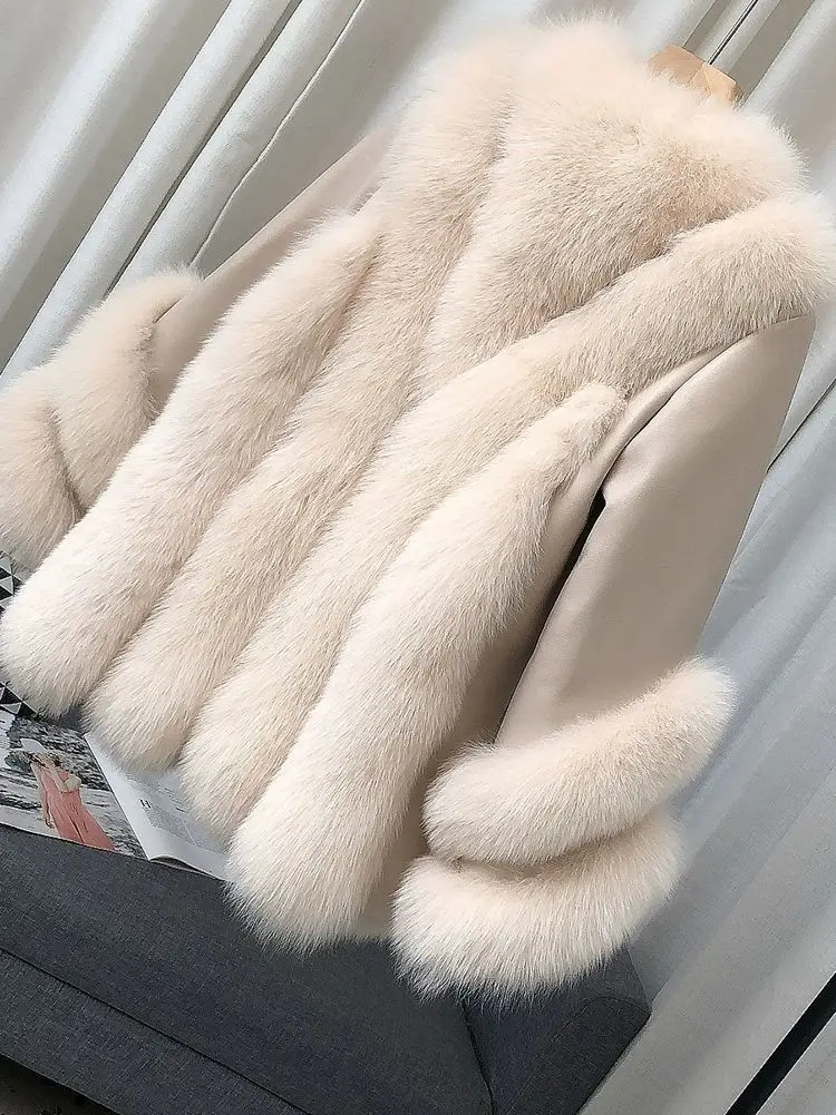 Whole Skin Fox Fur Grass Women's Mid length 2023 New Fur Integrated Sheep Skin White Duck Down Down Coat Winter