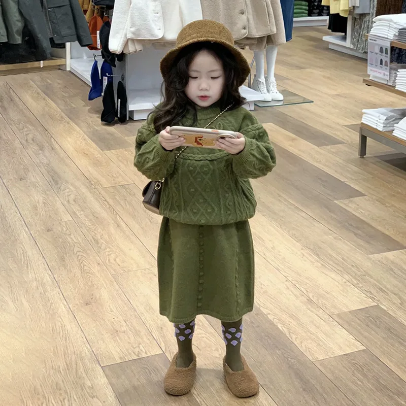 

2025 Autumn/Winter New Girl's Loose Solid Color Comfortable Sweet Gentle Warm Sweater and Skirt Two Piece Set