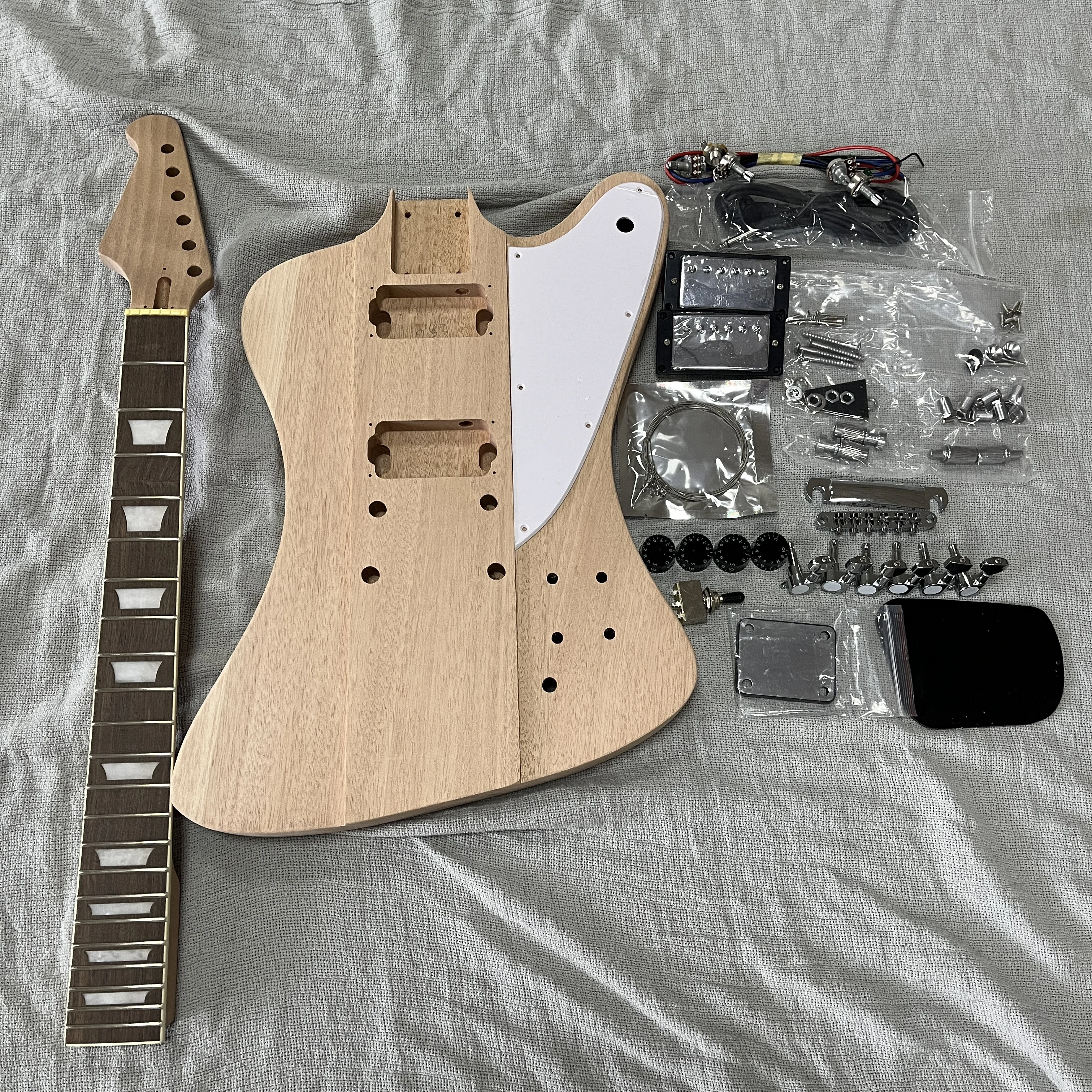 

Набор для самостоятельной сборки электрогитары Firebird из персикового дерева, электрогитара в стиле Firebird, подарок на тему электрогитары, бесплатная доставка