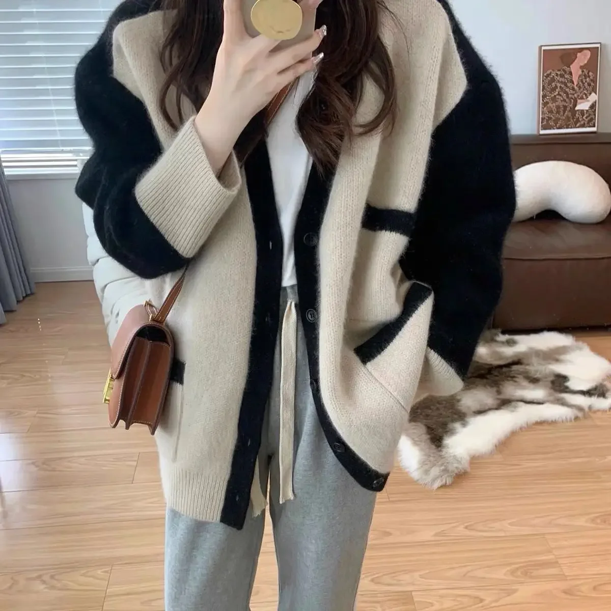 Sweater Cardigan Outerwear Women Idle Style 2024 Autumn and Winter Graceful Design Color Matching Top Pocket Over fit knit