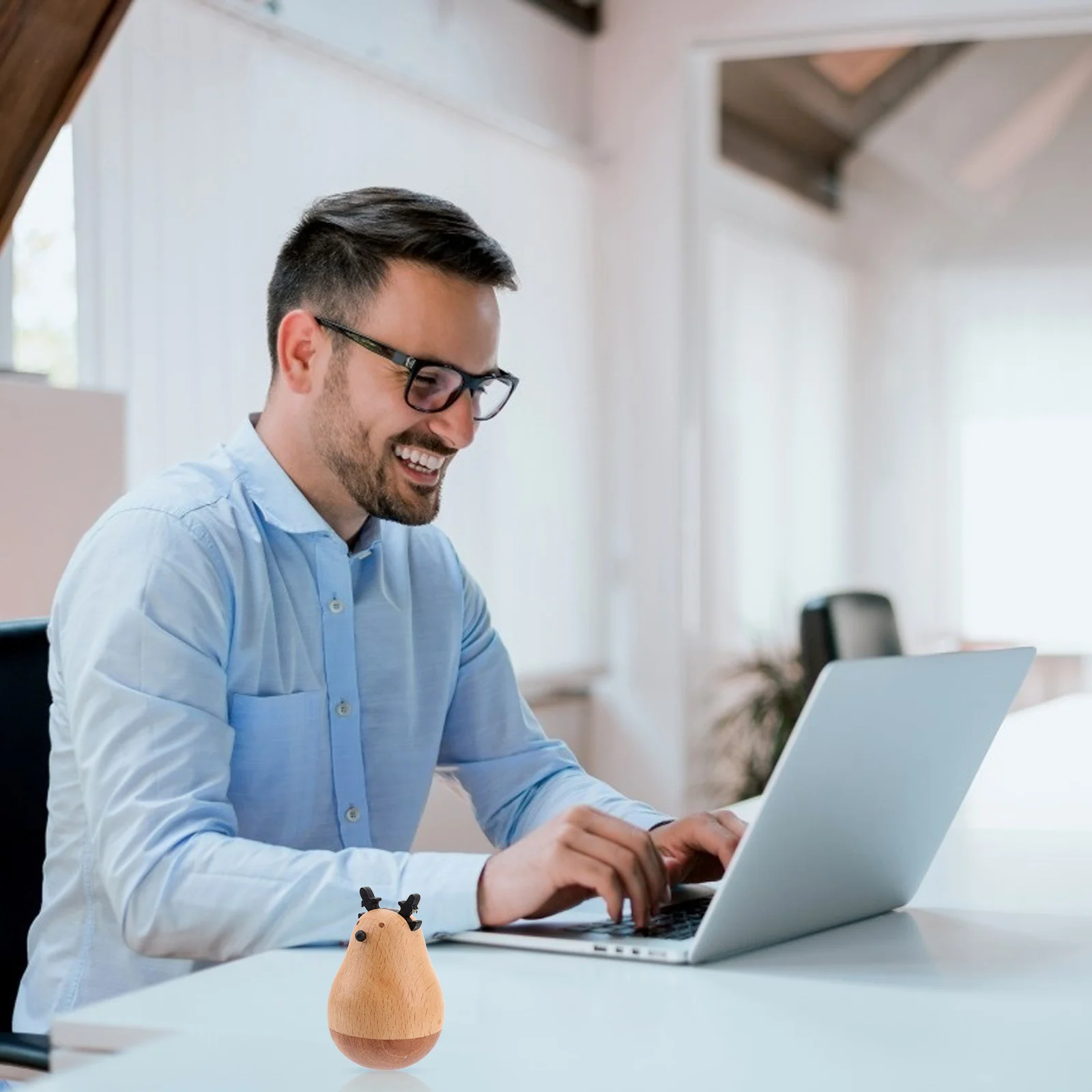 

Wooden Animal Tumbler Cartoon Craft Deer Desktop Decoration Handmade Resin Office Ornament Children Gift