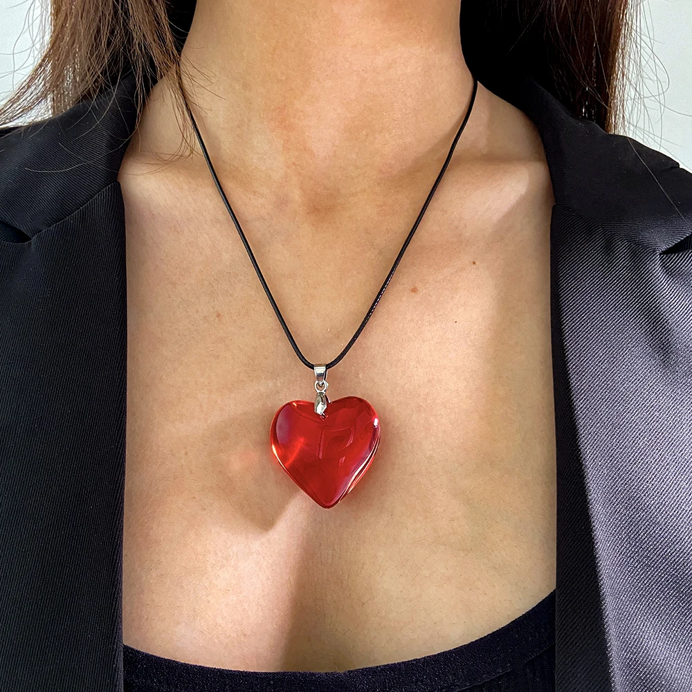 หัวใจแก้วจี้สร้อยคอสําหรับหญิงชายแฟชั่น Punk เครื่องประดับอุปกรณ์เสริมของขวัญเพื่อนหัวใจสีแดงขนาดใหญ่เชือก CHAIN Lover Choker